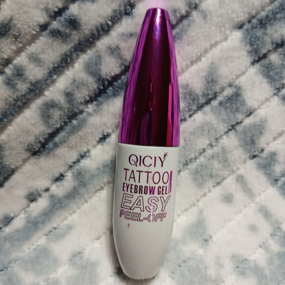 Qi Eyebrow Gel Tattoo  Medium Brown - Picture 7 of 7